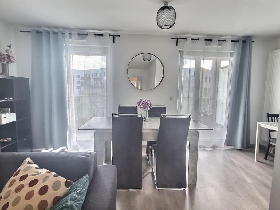 Superbe Appartement Avec 2 Balcons - Vue Sur La Cathedrale Environ 15 Min En Tram Estrasburgo Exterior foto